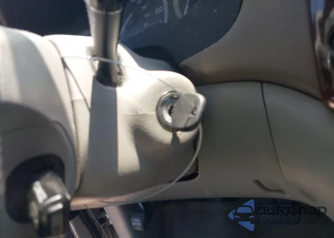 2004 Toyota Sienna Le z USA, uszkodzony, nr VIN 5TDZA23C14S216920